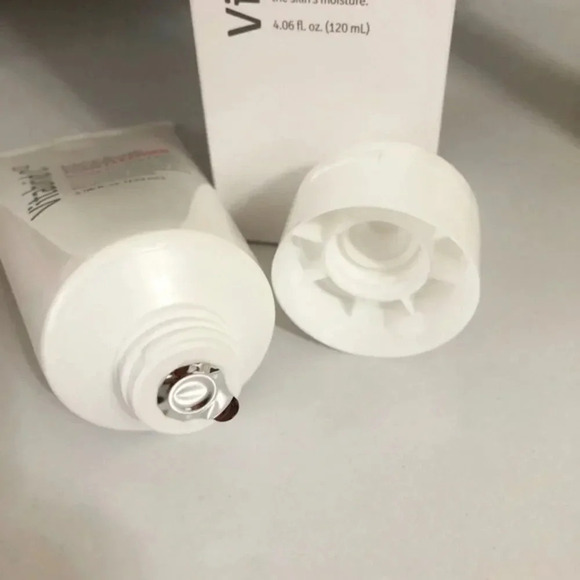 Makeup Products Set - Picture 14 of 16